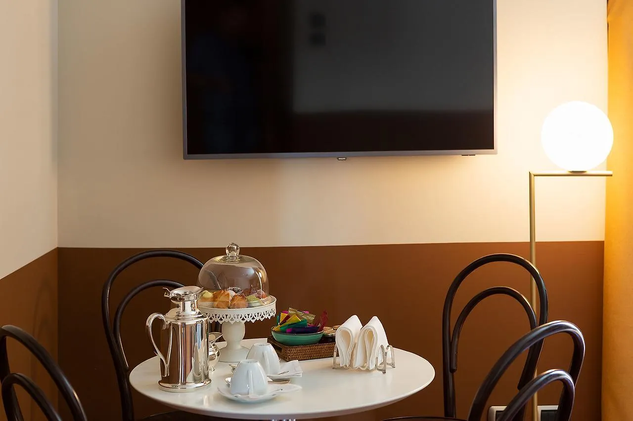 Hotel Zebra Naviglio Mediolan